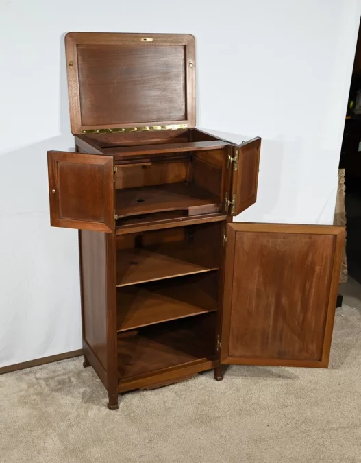 Plattenspielerschrank aus der Art-Déco-Zeit