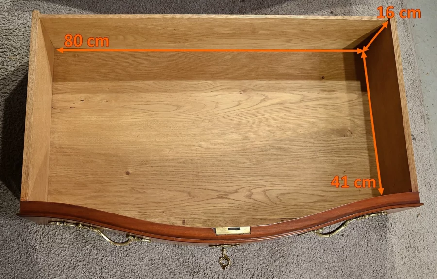 KOMMODE IM LOUIS XV-STIL