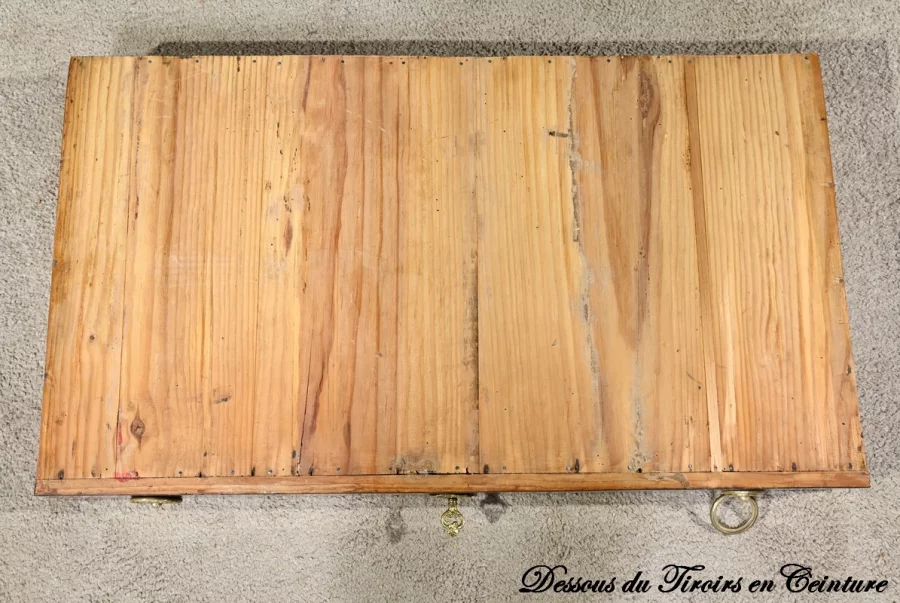 Schreibtisch mit Zylinderplatte