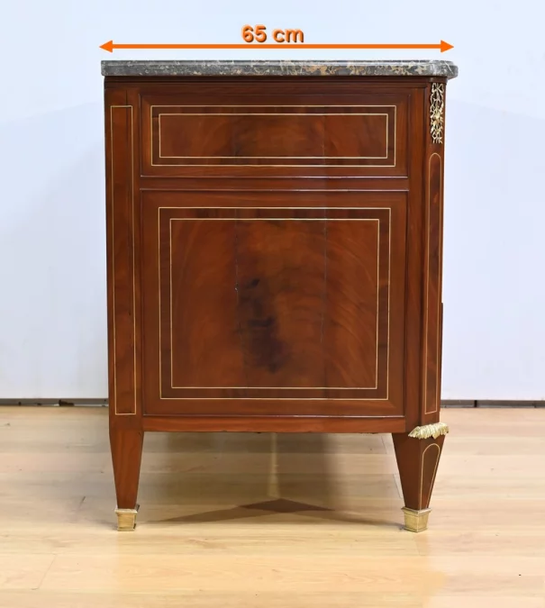 CÓMODA DE LA ÉPOCA LUIS XVI