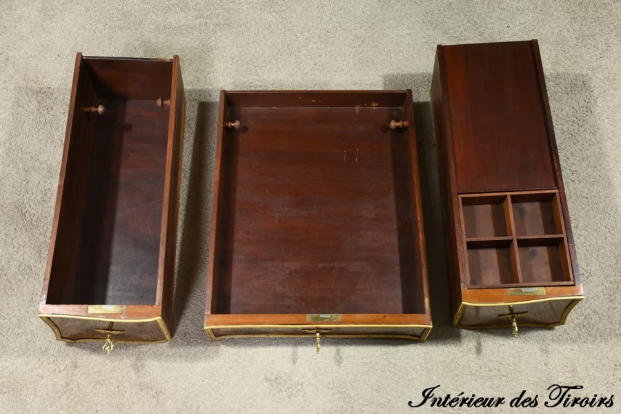 ESCRITORIO ESTILO LUIS XV