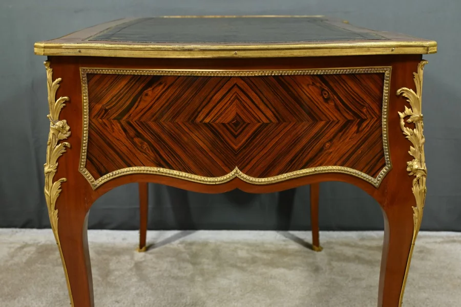 ESCRITORIO ESTILO LUIS XV