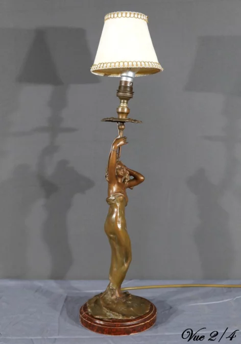 LAMPE IM JUGENDSTIL