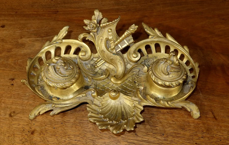 Tintenfass im Louis XV-Stil