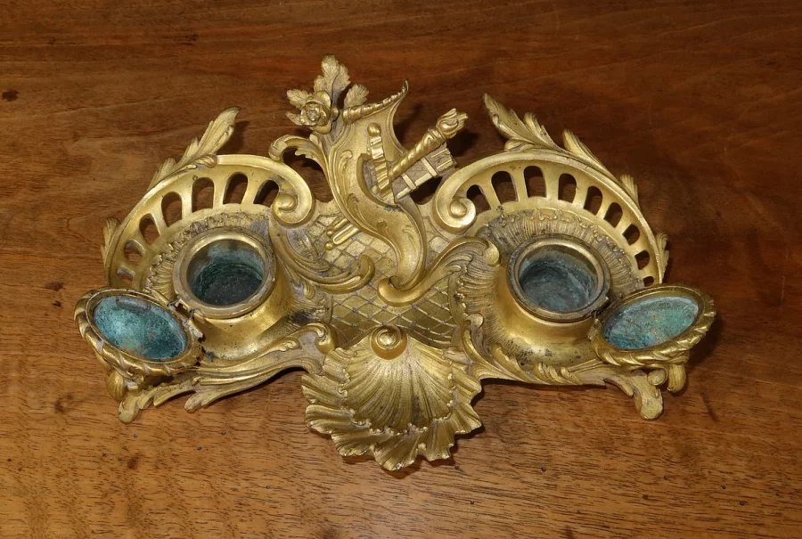 Tintenfass im Louis XV-Stil