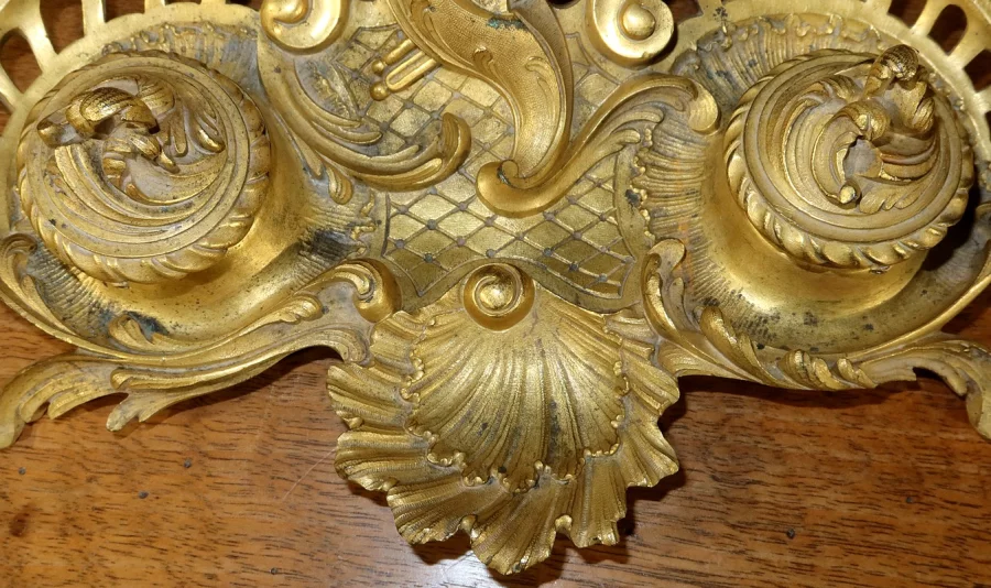 Tintenfass im Louis XV-Stil