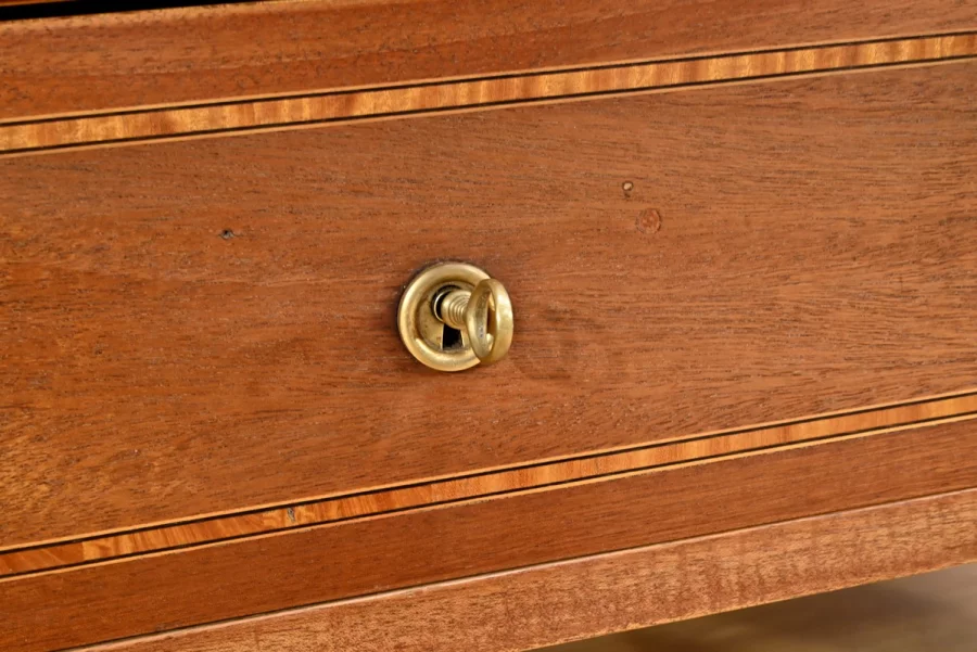 Important Bureau d’Architecte en Acajou – 1920