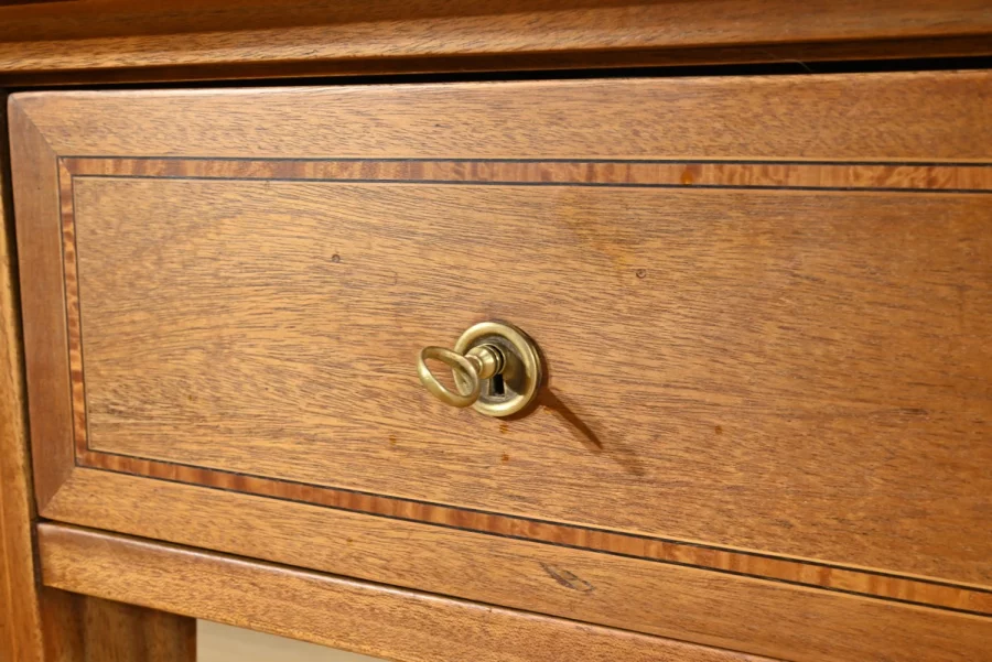 Important Bureau d’Architecte en Acajou – 1920