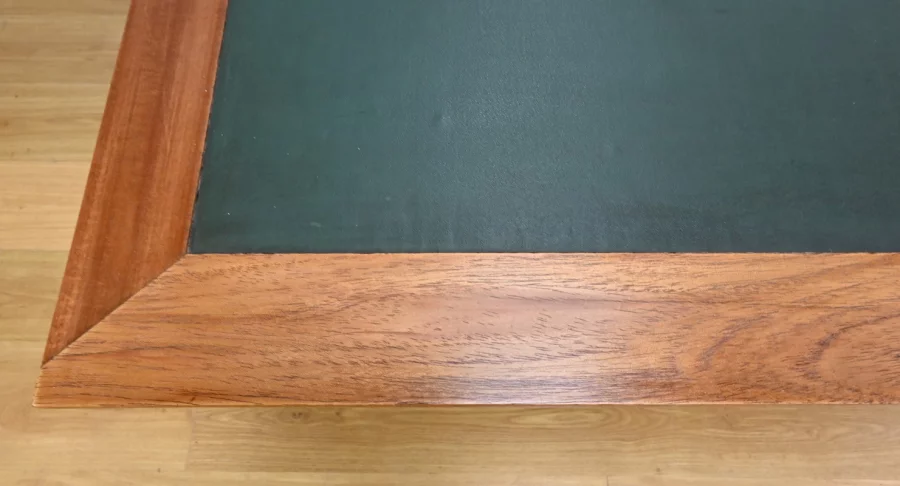 Important Bureau d’Architecte en Acajou – 1920