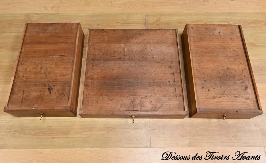 Important Bureau d’Architecte en Acajou – 1920