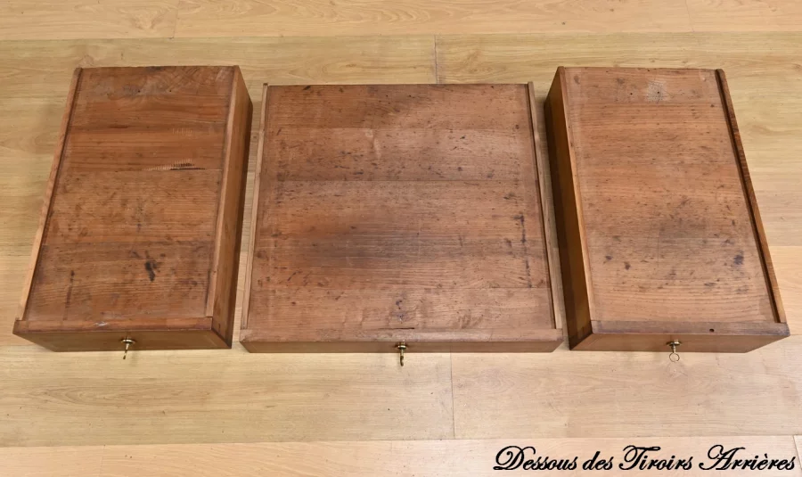 Important Bureau d’Architecte en Acajou – 1920