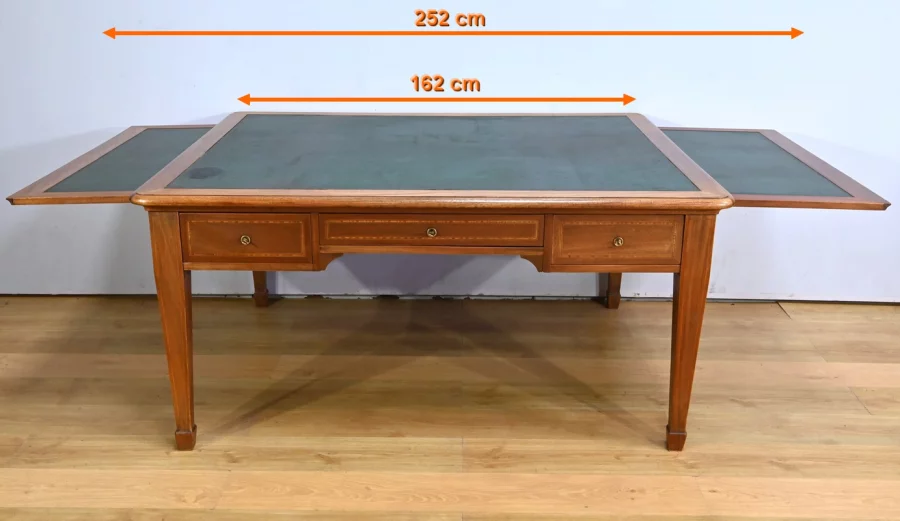 Important Bureau d’Architecte en Acajou – 1920