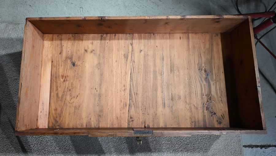 CÓMODA DE LA ÉPOCA LUIS XVI