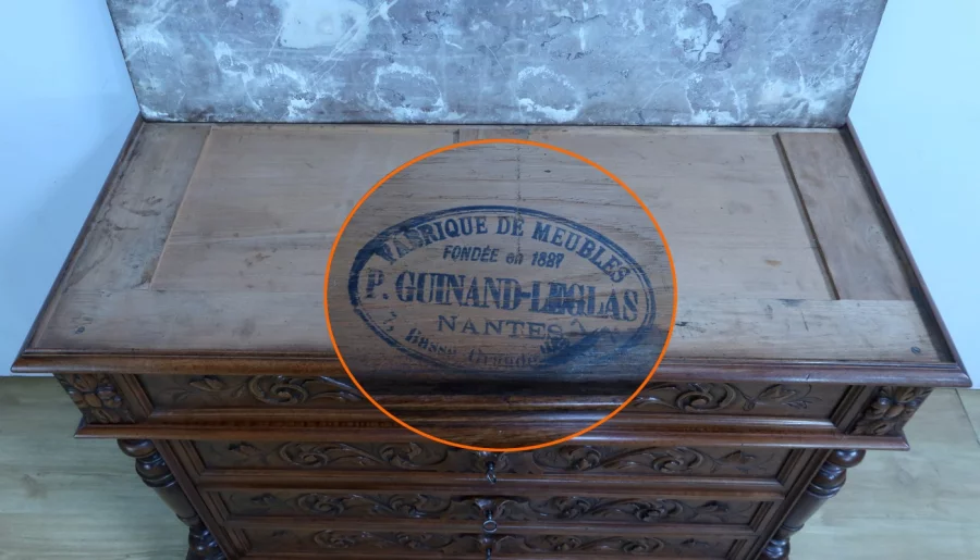 CÓMODA ESTILO RENACIMIENTO