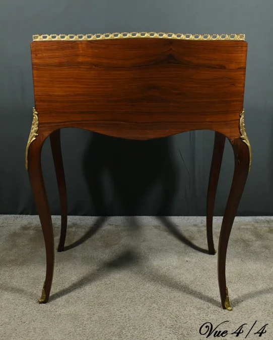 SCHREIBTISCH IM LOUIS XV-STIL