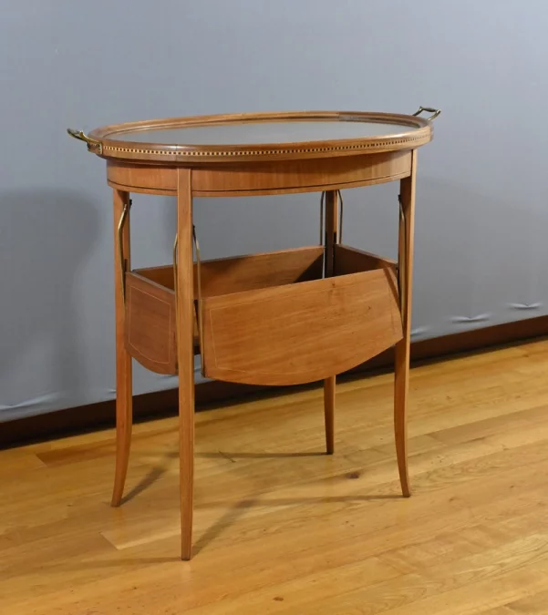 MESA DE TÉ DE ÉPOCA ART DECO