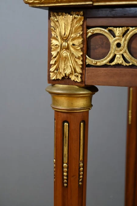 ESCRITORIO CON TAPA CILINDRICA ESTILO LUIS XVI