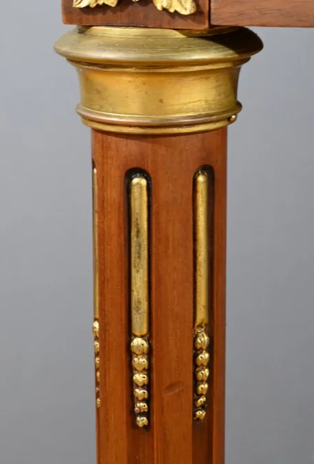 ESCRITORIO CON TAPA CILINDRICA ESTILO LUIS XVI