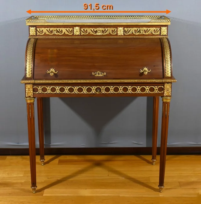 ESCRITORIO CON TAPA CILINDRICA ESTILO LUIS XVI