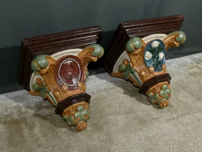 PAREJA DE ESTANTES DE PARED ESTILO BARROCO