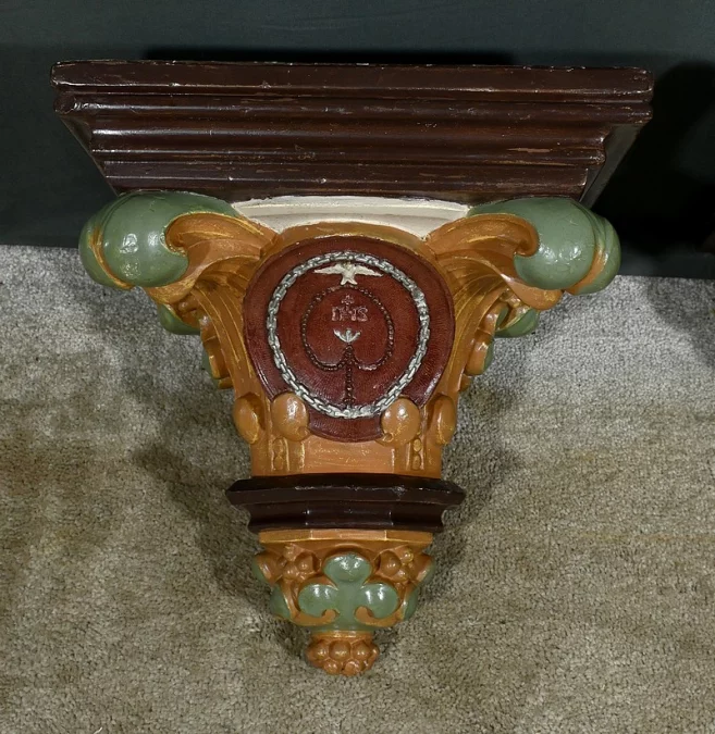 PAREJA DE ESTANTES DE PARED ESTILO BARROCO