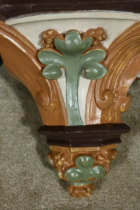 PAREJA DE ESTANTES DE PARED ESTILO BARROCO