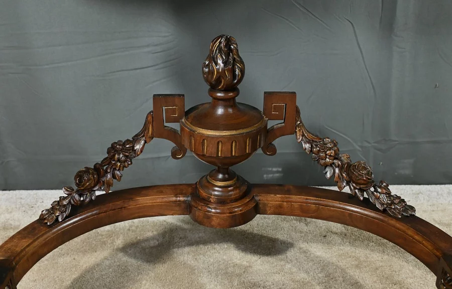 JARDINIERE IM LOUIS XVI-STIL AUF STAND