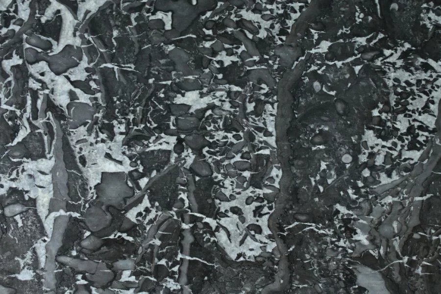 Petite Commode de Propriété en Merisier, époque Directoire – Début XIXe