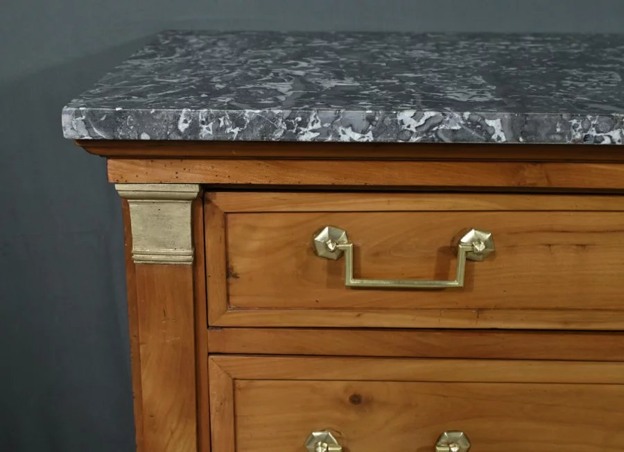 Petite Commode de Propriété en Merisier, époque Directoire – Début XIXe