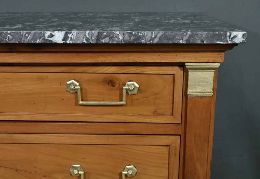 Petite Commode de Propriété en Merisier, époque Directoire – Début XIXe