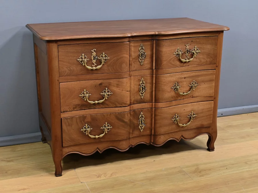 Kommode aus der Zeit Louis XV