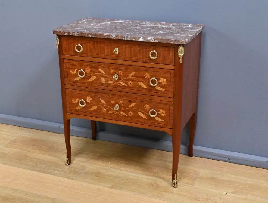 Petite Commode en Acajou Blond – Début XXe