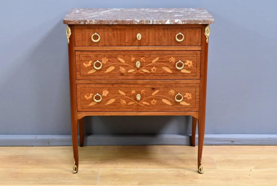 Petite Commode en Acajou Blond – Début XXe