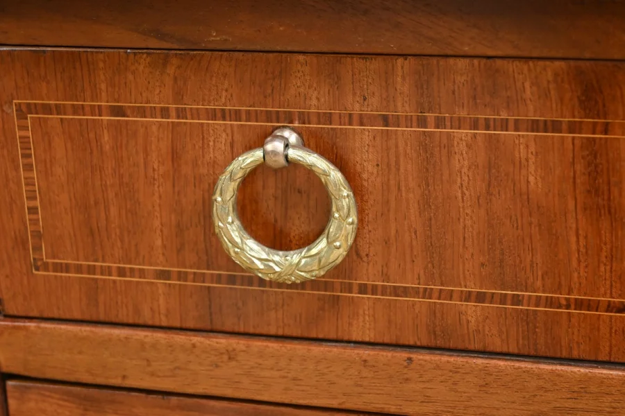 Petite Commode en Acajou Blond – Début XXe