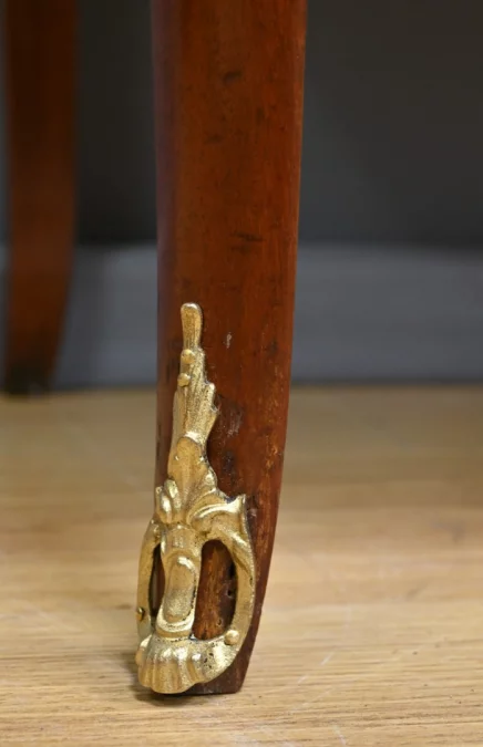 Petite Commode en Acajou Blond – Début XXe