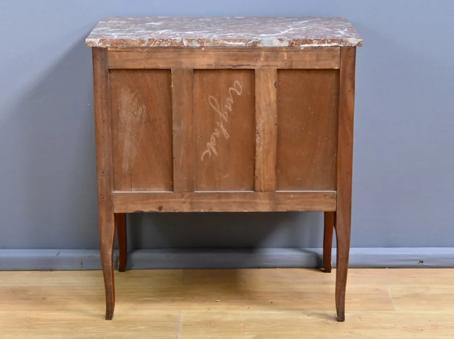 Petite Commode en Acajou Blond – Début XXe