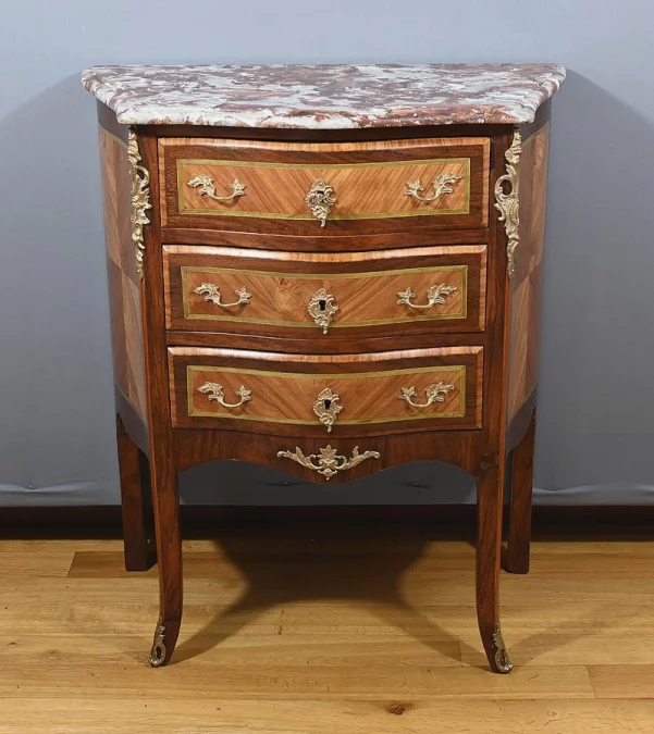 КОМОД ВО ФРАНЦУЗСКОМ СТИЛЕ ПЕРЕХОДНОГО СТИЛЯ