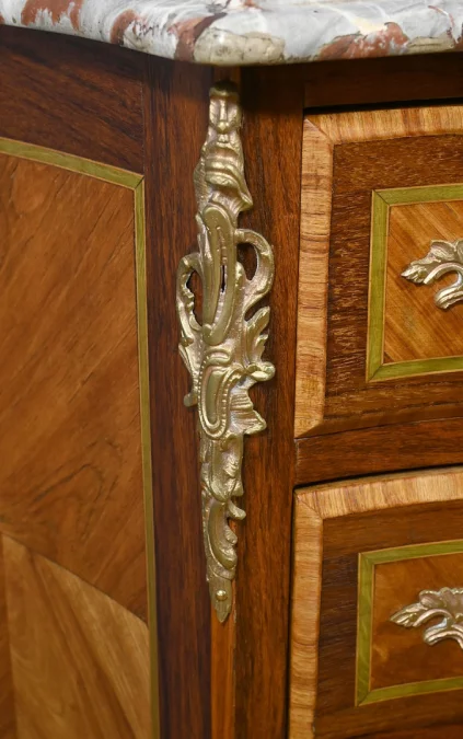 КОМОД ВО ФРАНЦУЗСКОМ СТИЛЕ ПЕРЕХОДНОГО СТИЛЯ