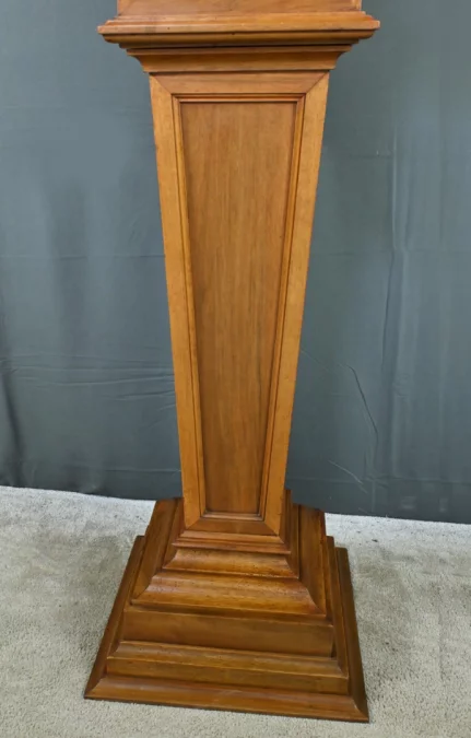 БОЛЬШАЯ ПОДСТАВКА ИЗ ОРЕХА