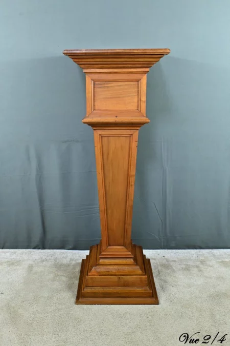 БОЛЬШАЯ ПОДСТАВКА ИЗ ОРЕХА