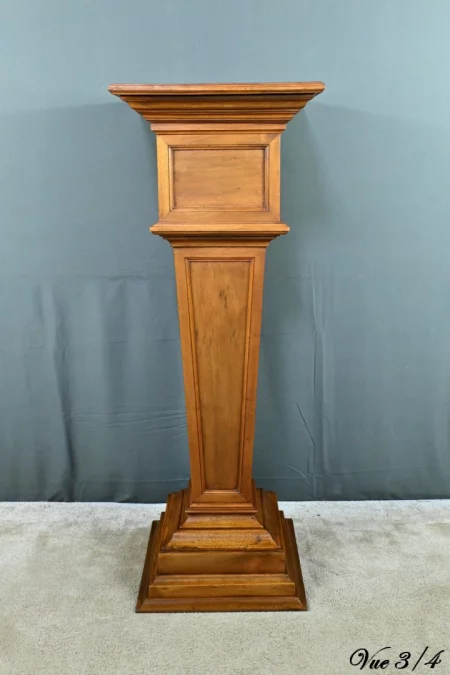 БОЛЬШАЯ ПОДСТАВКА ИЗ ОРЕХА