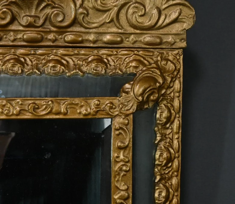 SPECCHIO IN OTTONE SBALZO