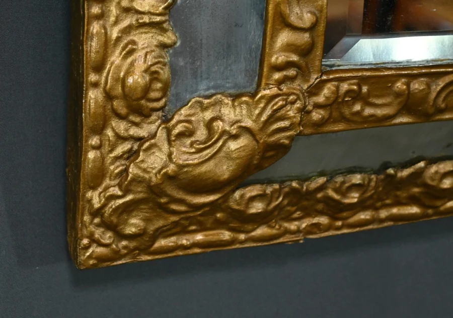 SPECCHIO IN OTTONE SBALZO