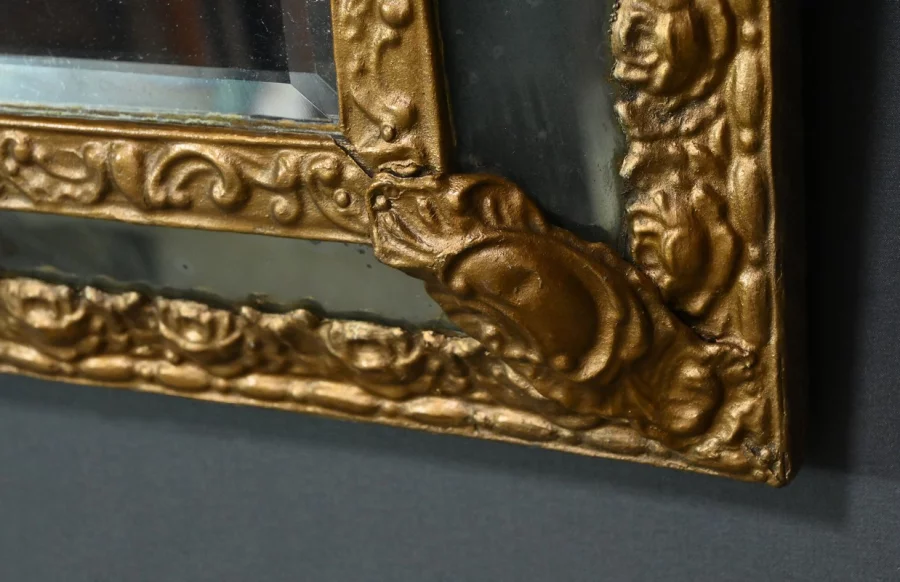 SPECCHIO IN OTTONE SBALZO