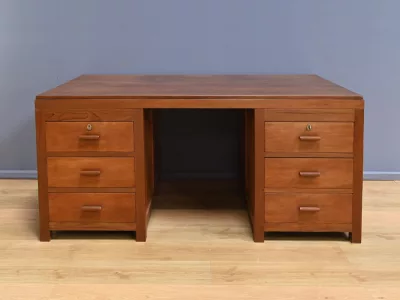 Bureau de Commerce en Teck – 1930