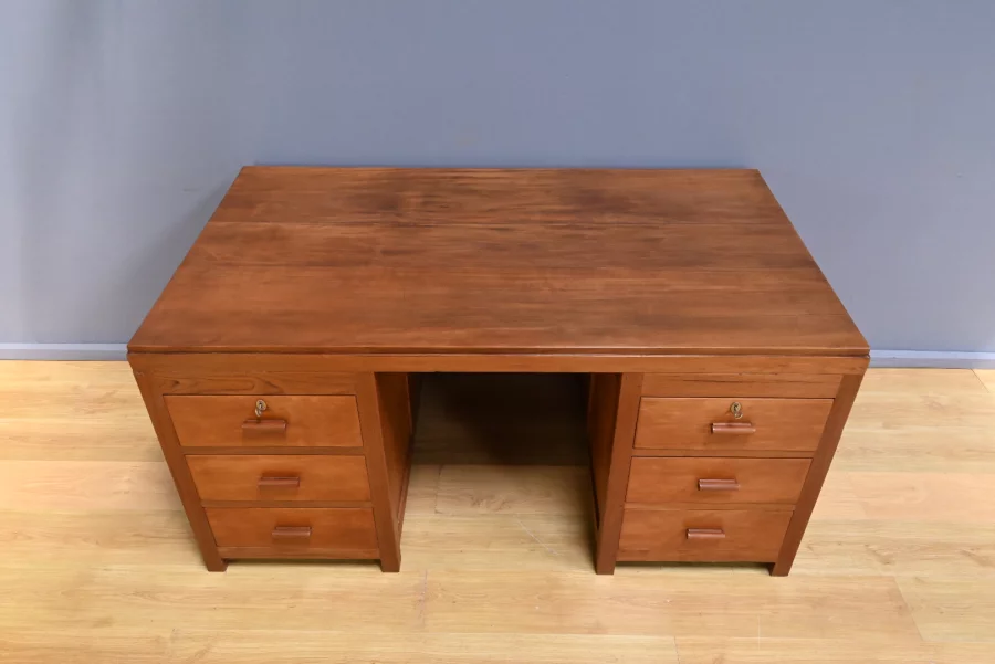 Bureau de Commerce en Teck – 1930