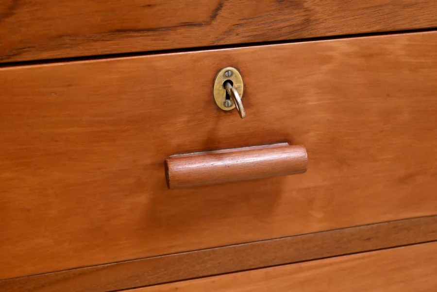 Bureau de Commerce en Teck – 1930