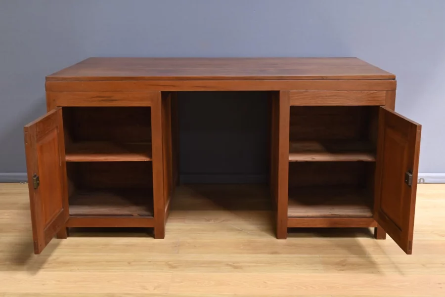 Bureau de Commerce en Teck – 1930