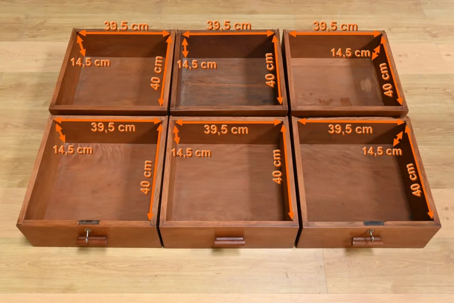 Bureau de Commerce en Teck – 1930