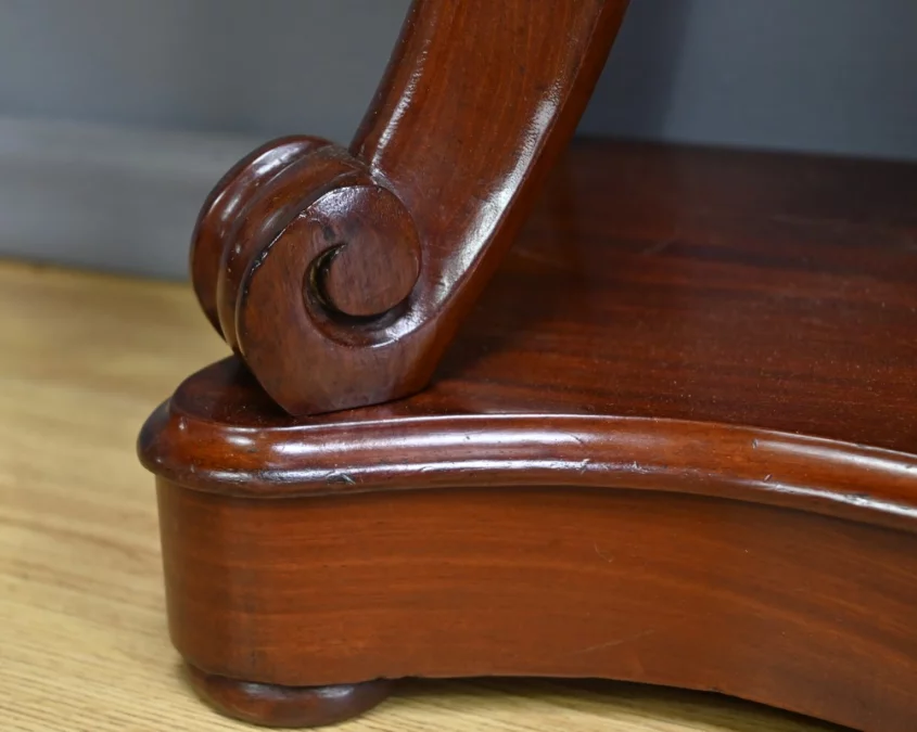 KONSOLENTISCH IM STIL NAPOLEON III